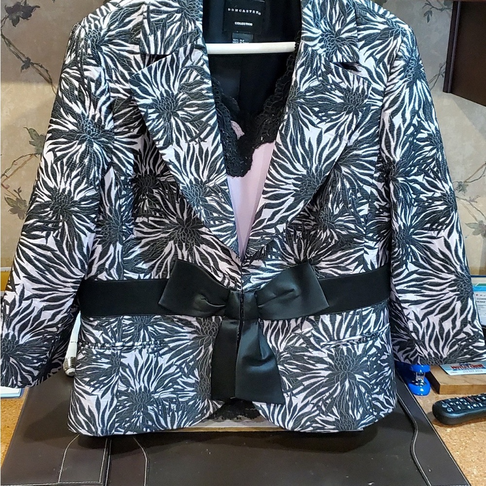 Beautiful Doncaster suit